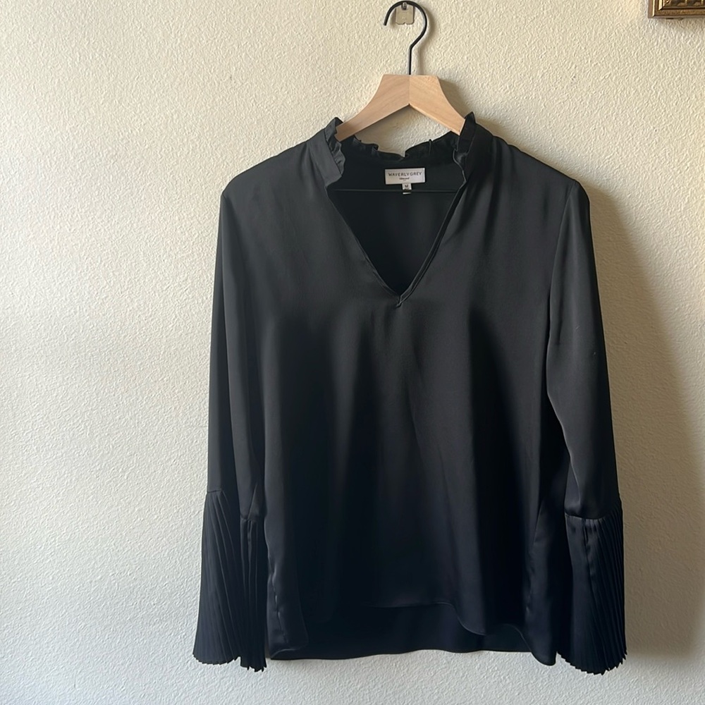 Waverly Grey | Black Pleated Sleeve Blouse